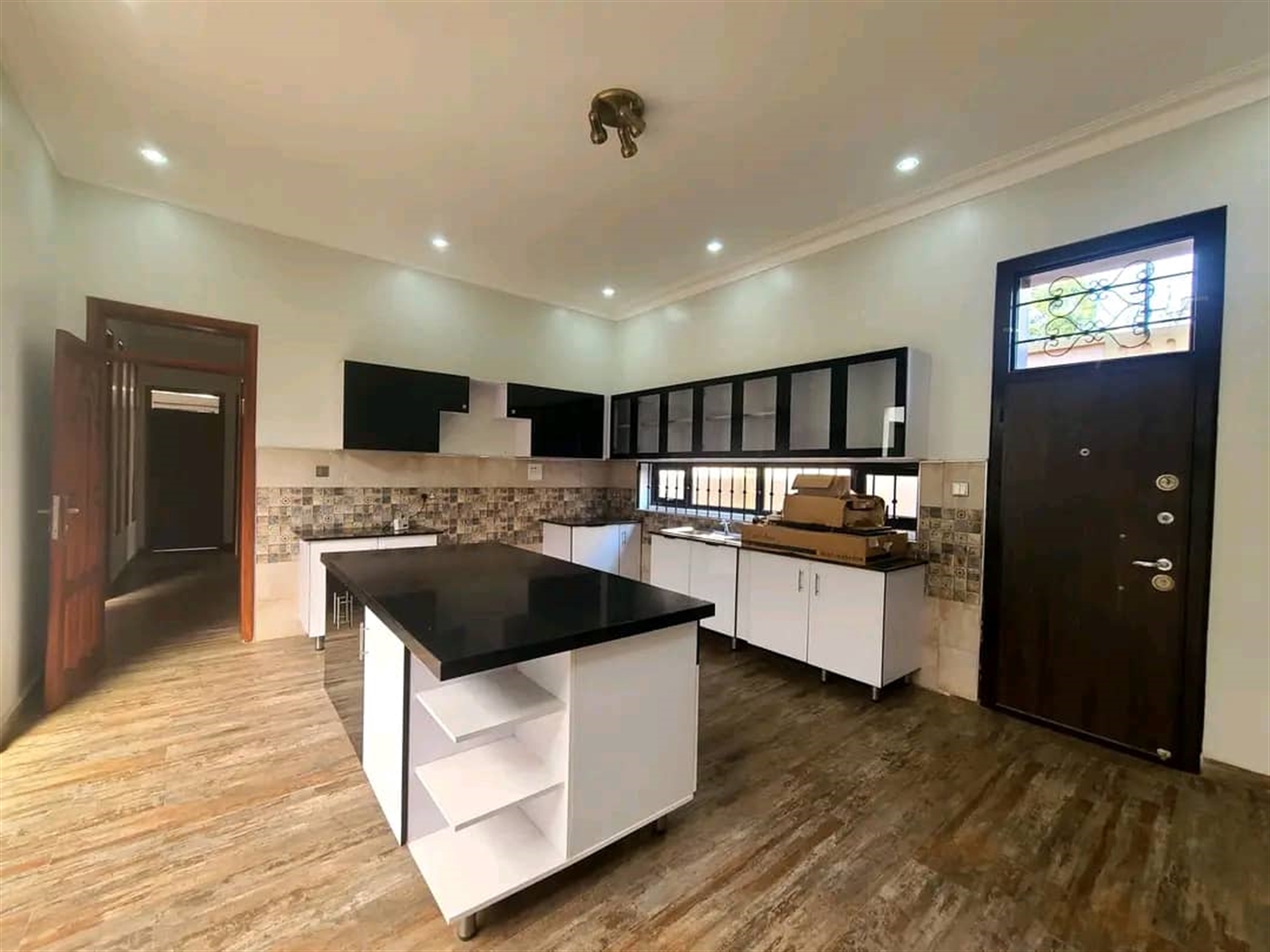 4 bedroom Bungalow for sale in Bbunga Wakiso Uganda