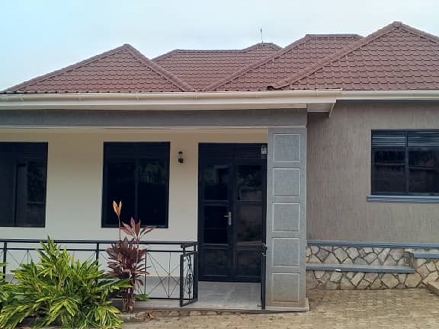 5 bedroom Bungalow for sale in Seeta Mukono Uganda