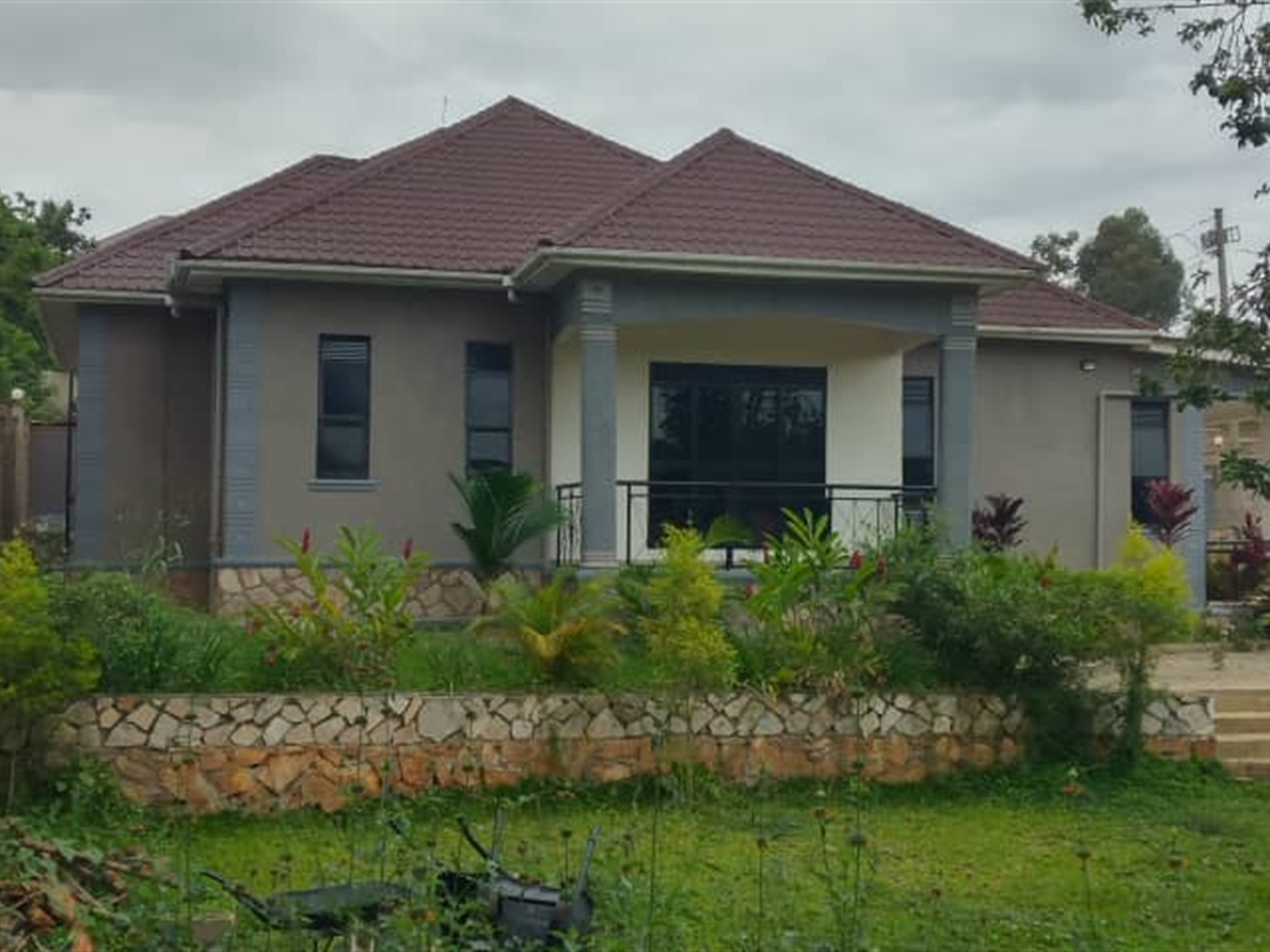 5 bedroom Bungalow for sale in Seeta Mukono Uganda