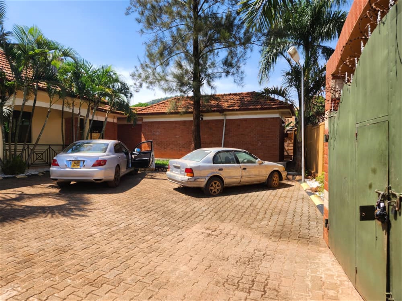 3 bedroom Bungalow for sale in Bwebajja Wakiso Uganda