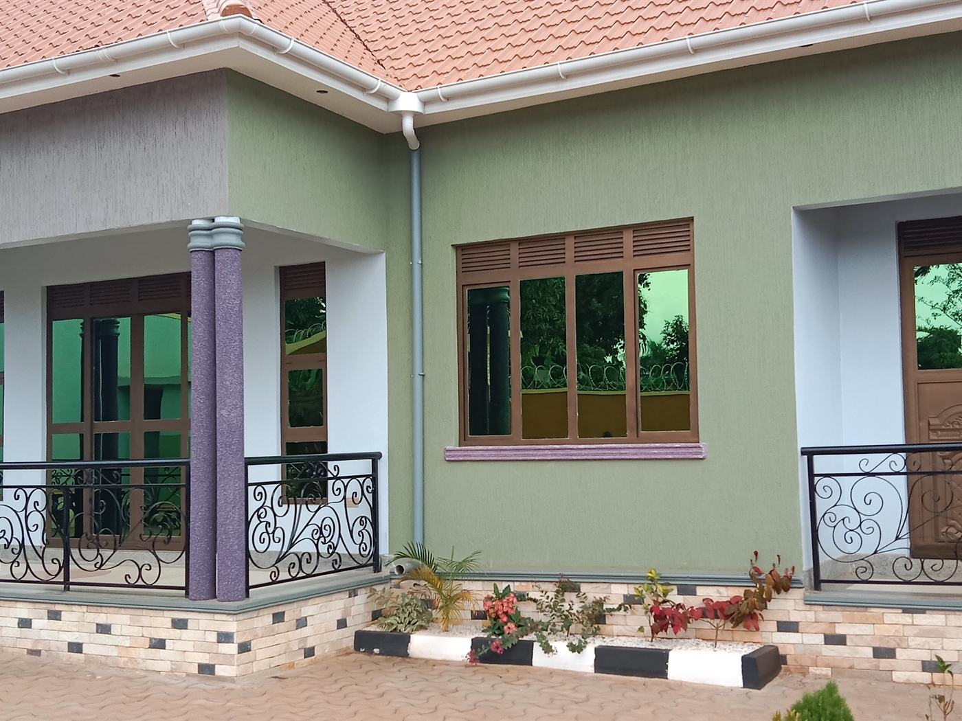 3 bedroom Bungalow for sale in Bwebajja Wakiso Uganda,