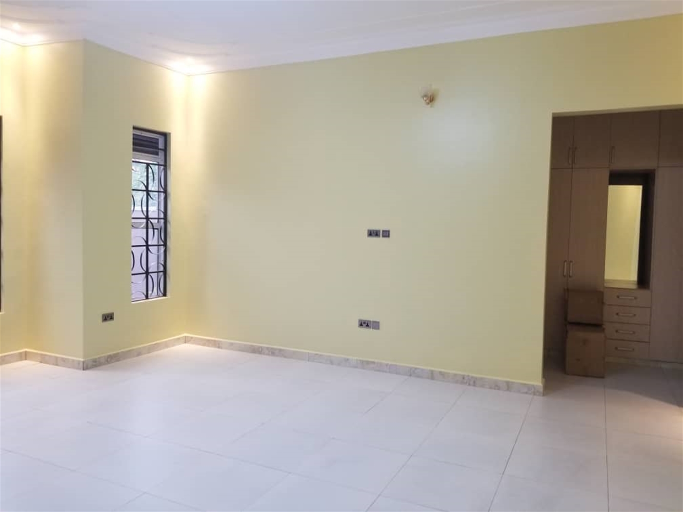 4 bedroom Bungalow for sale in Bwebajja Wakiso Uganda