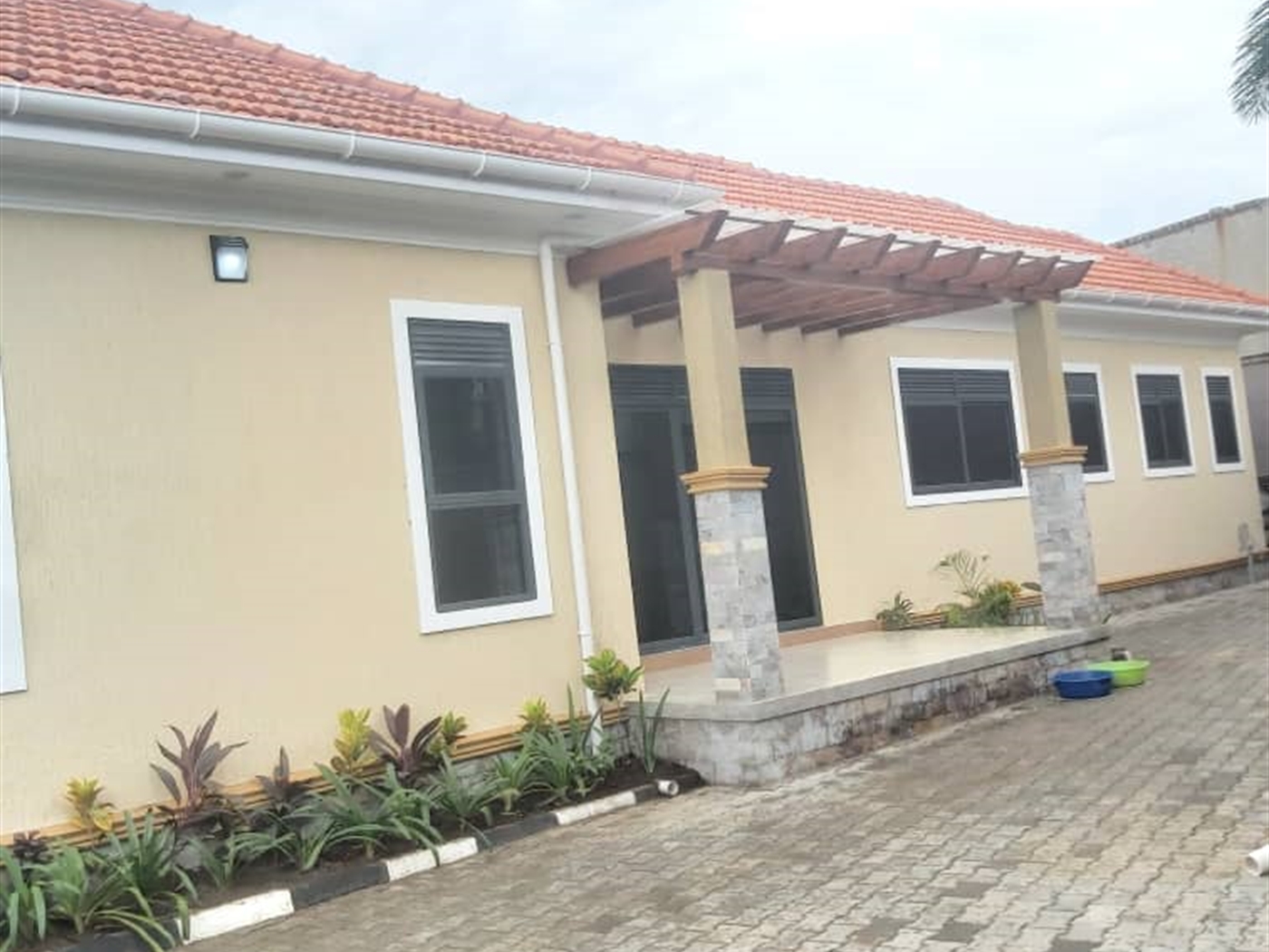 4 bedroom Bungalow for sale in Bwebajja Wakiso Uganda