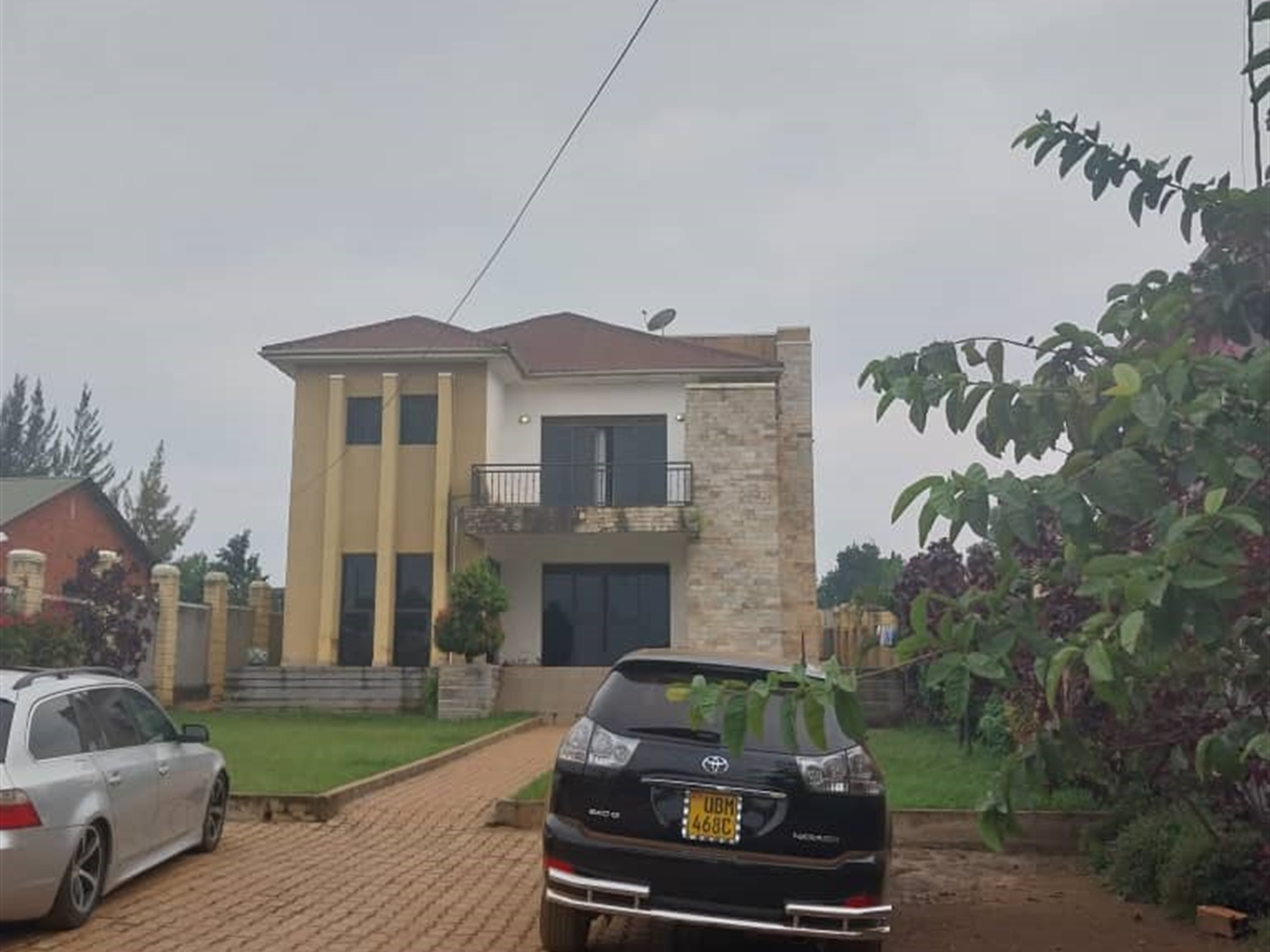 7 bedroom Bungalow for sale in Nkumba Wakiso Uganda