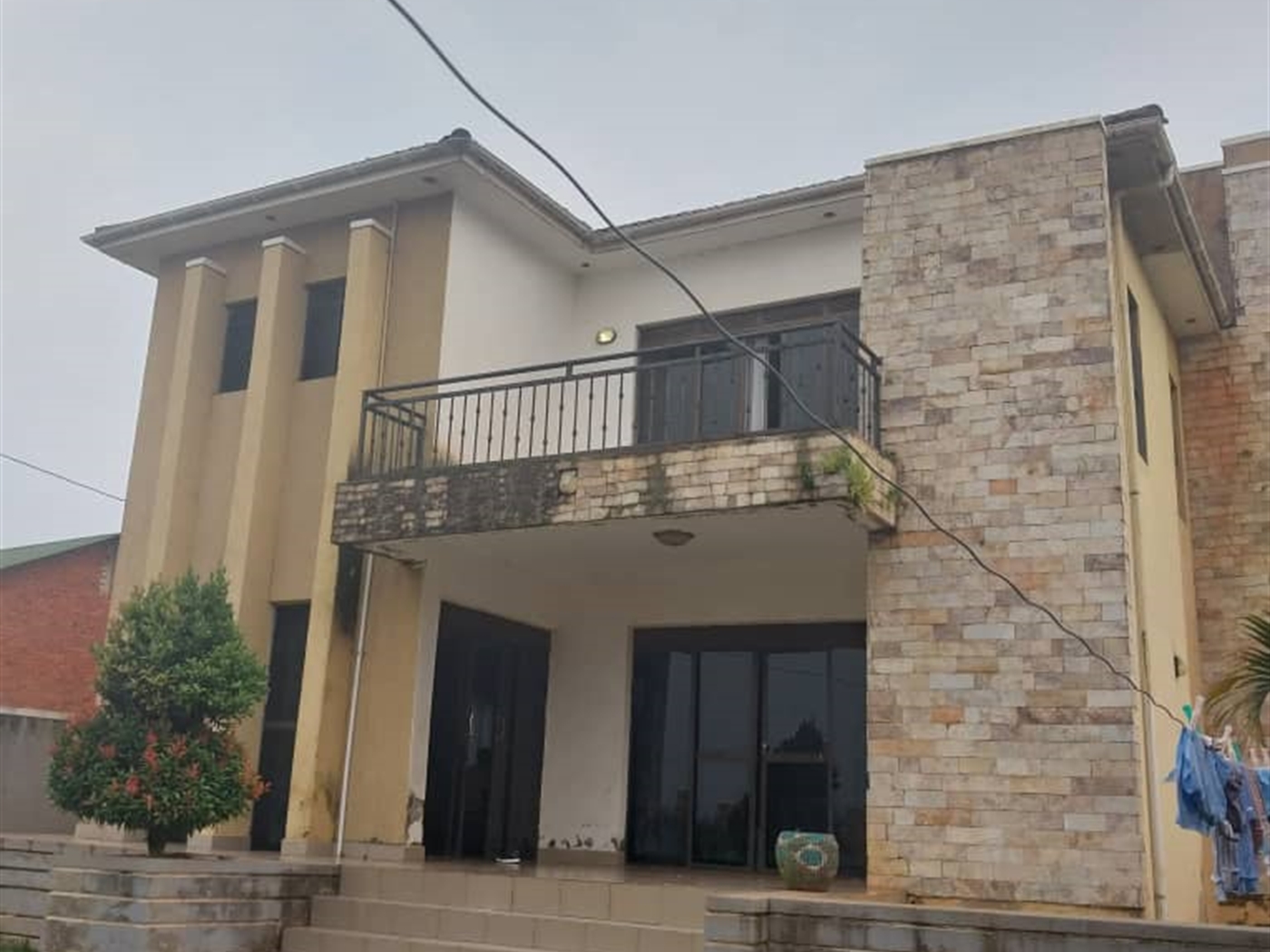 7 bedroom Bungalow for sale in Nkumba Wakiso Uganda