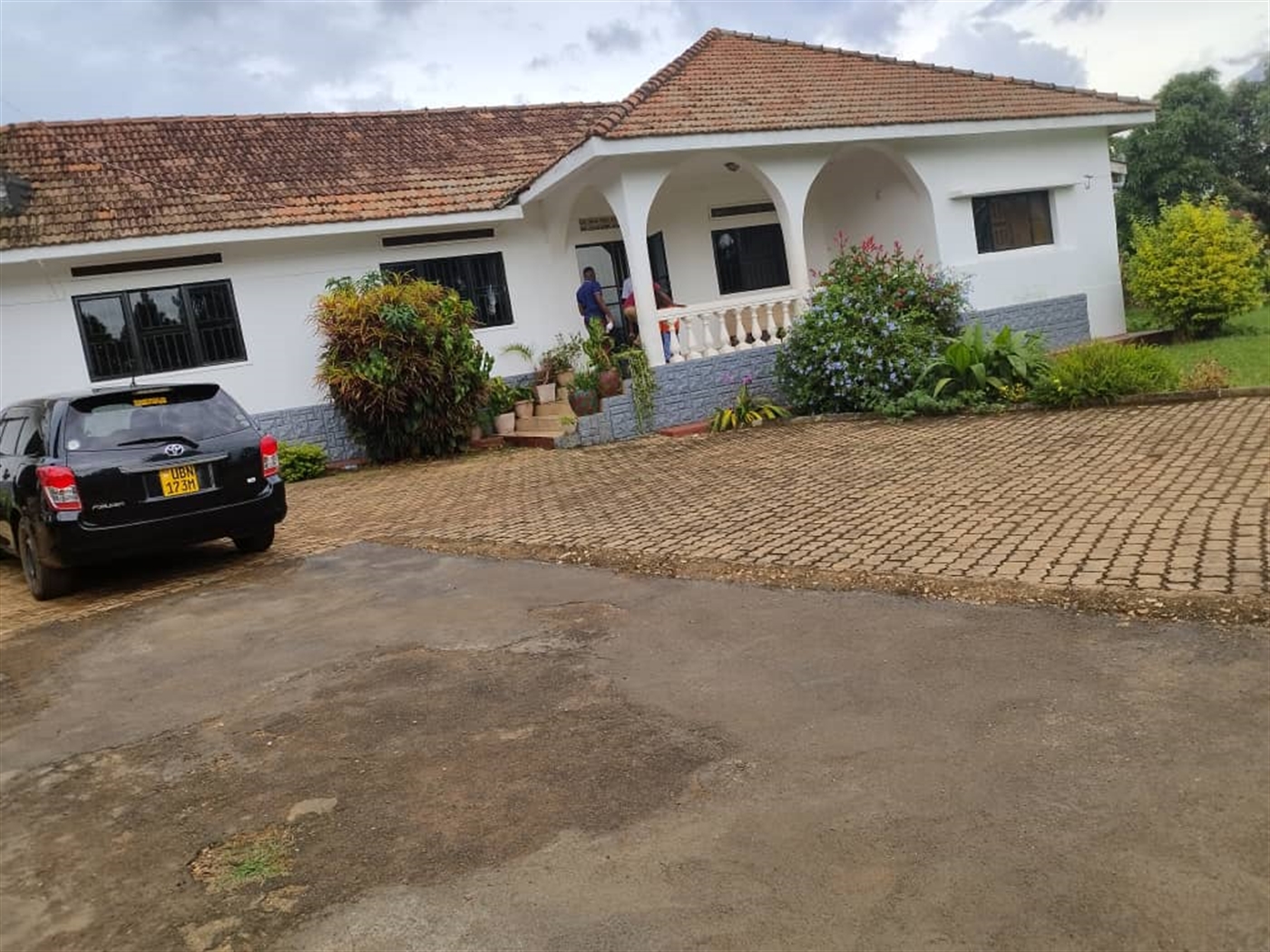 6 bedroom Bungalow for sale in Entebbe Wakiso Uganda