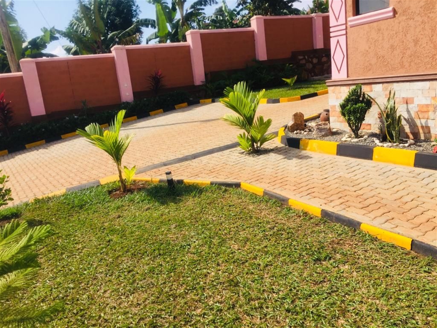 4 bedroom Bungalow for sale in Garuga Wakiso Uganda