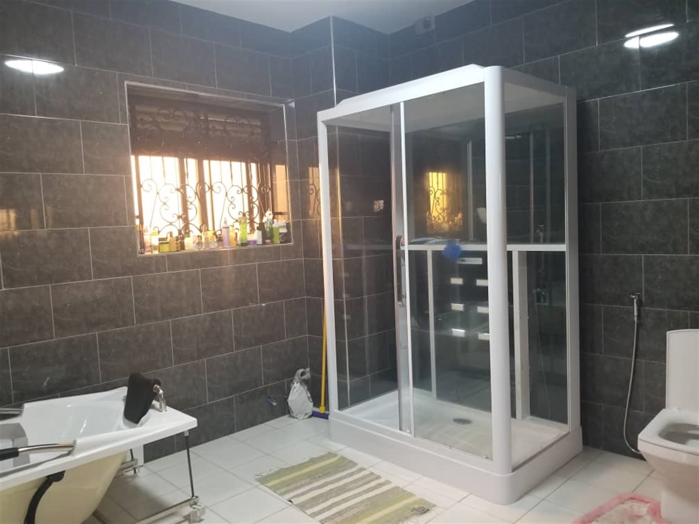 5 bedroom Bungalow for sale in Garuga Wakiso Uganda