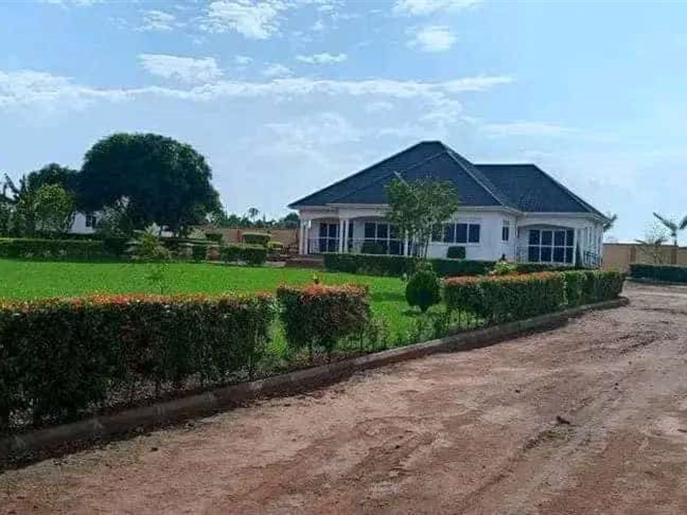 4 bedroom Bungalow for sale in Gayaza Wakiso Uganda