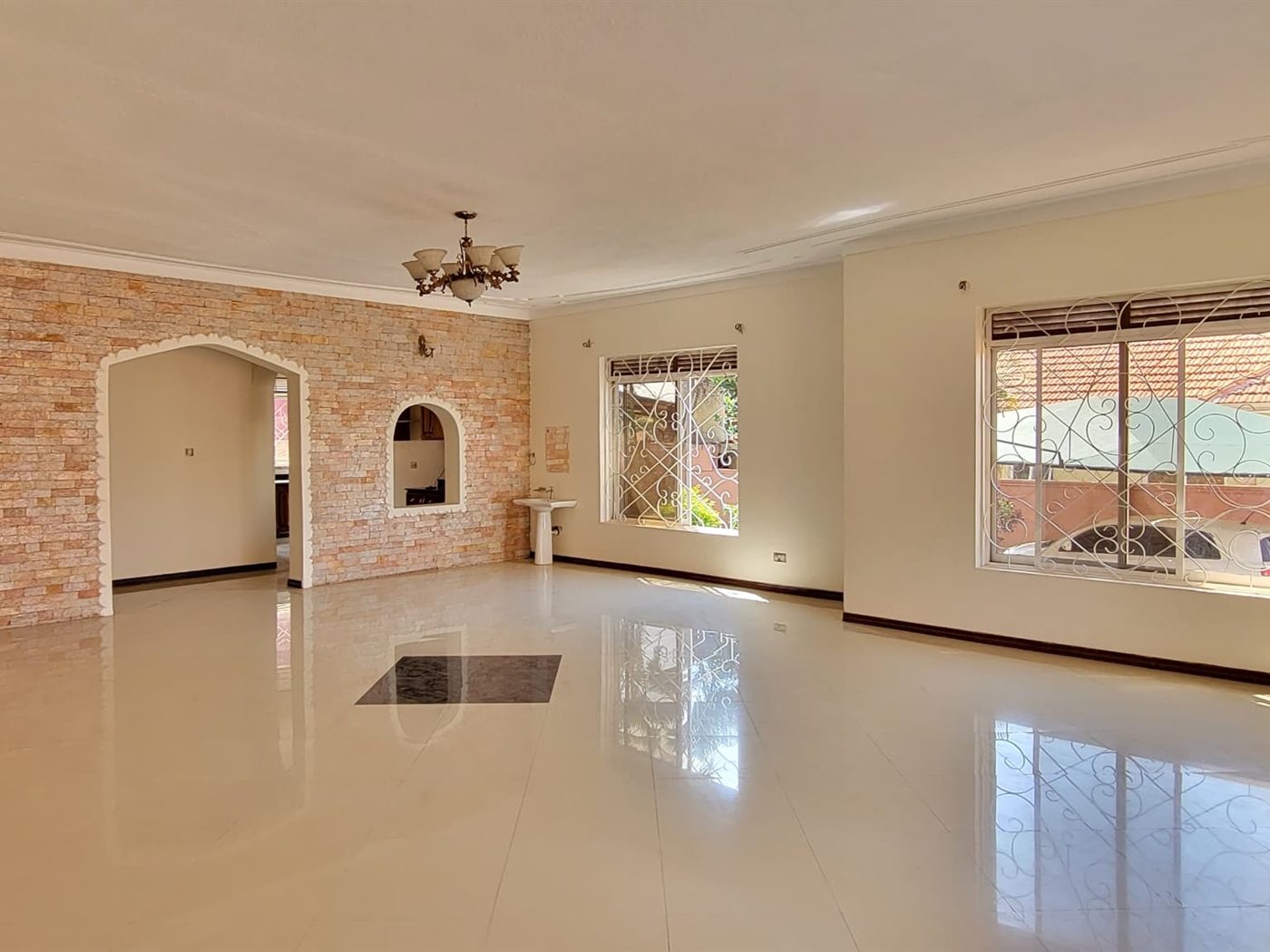 4 bedroom Bungalow for sale in Najjera Wakiso Uganda