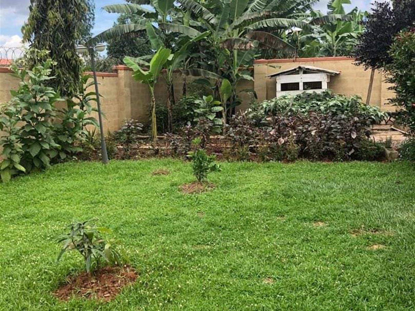 4 bedroom Bungalow for sale in Najjera Wakiso Uganda