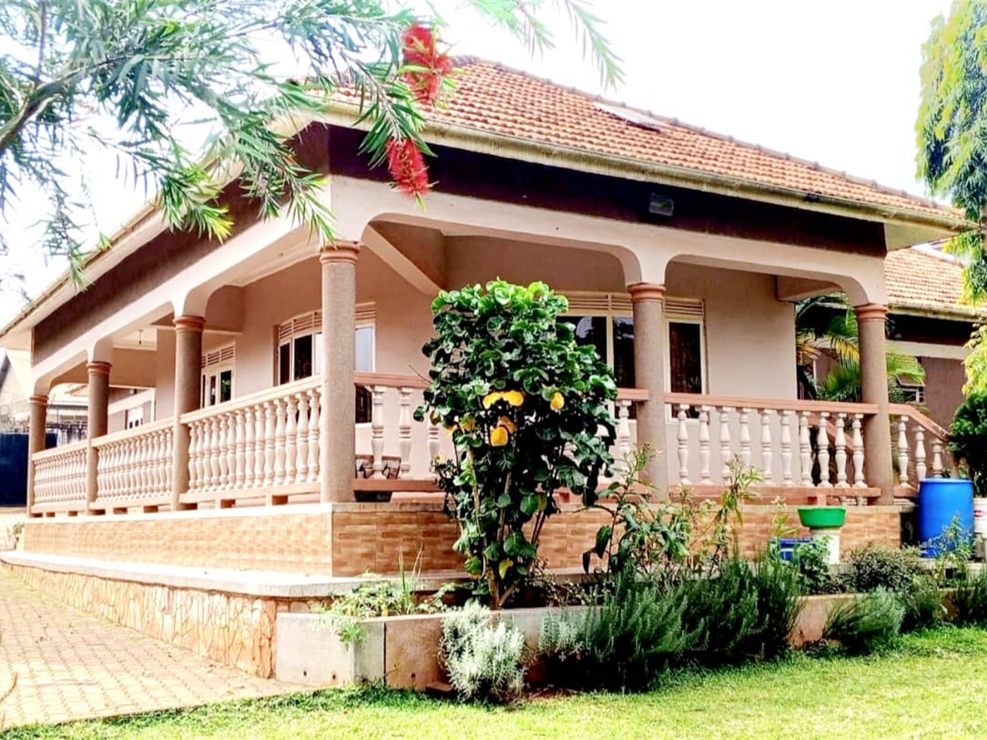 4 bedroom Bungalow for sale in Najjera Kampala Uganda