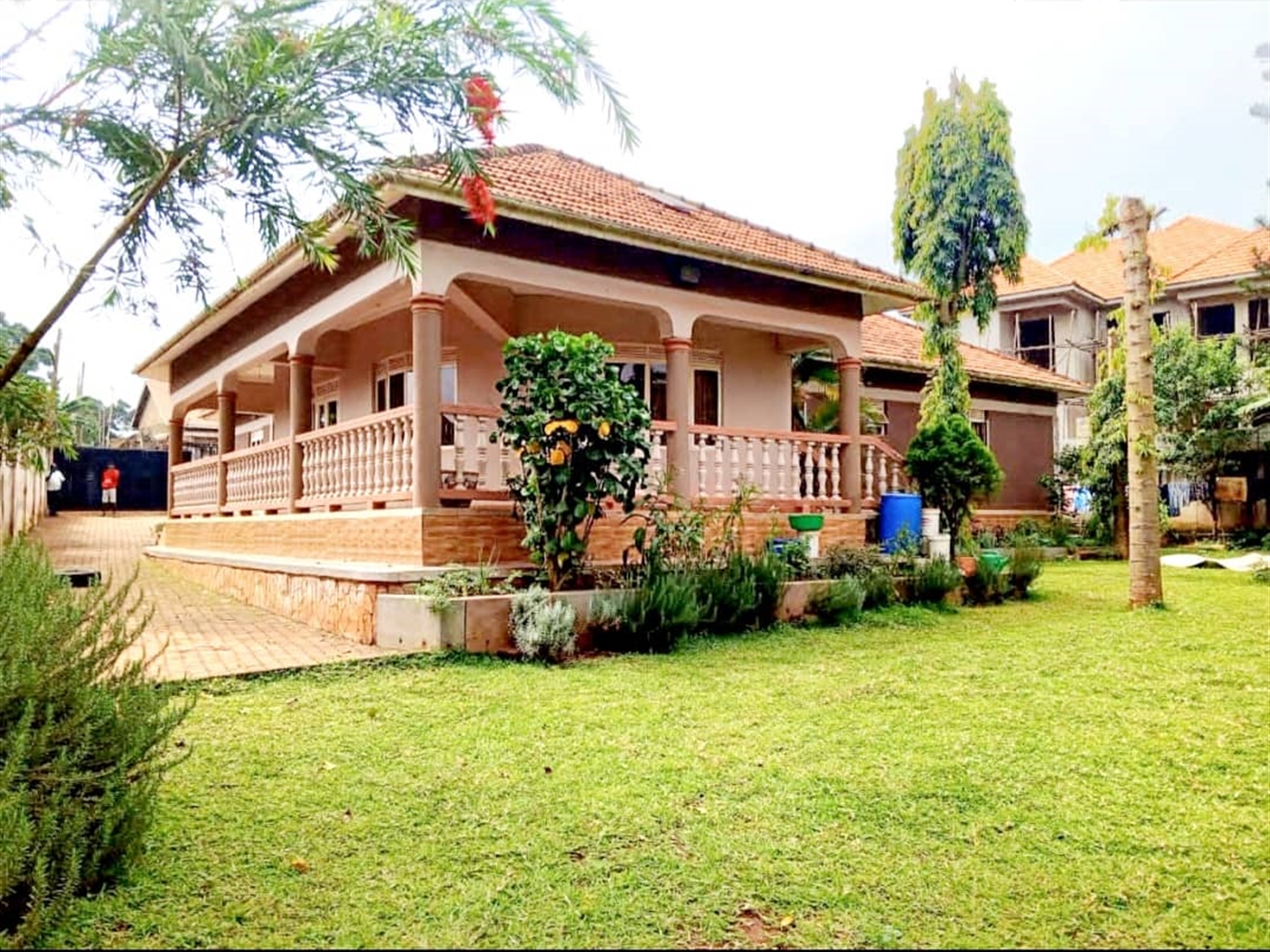 4 bedroom Bungalow for sale in Najjera Kampala Uganda