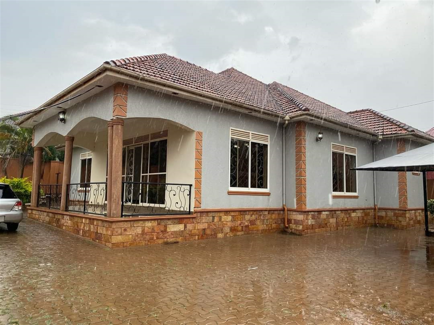 4 bedroom Bungalow for sale in Najjera Wakiso Uganda