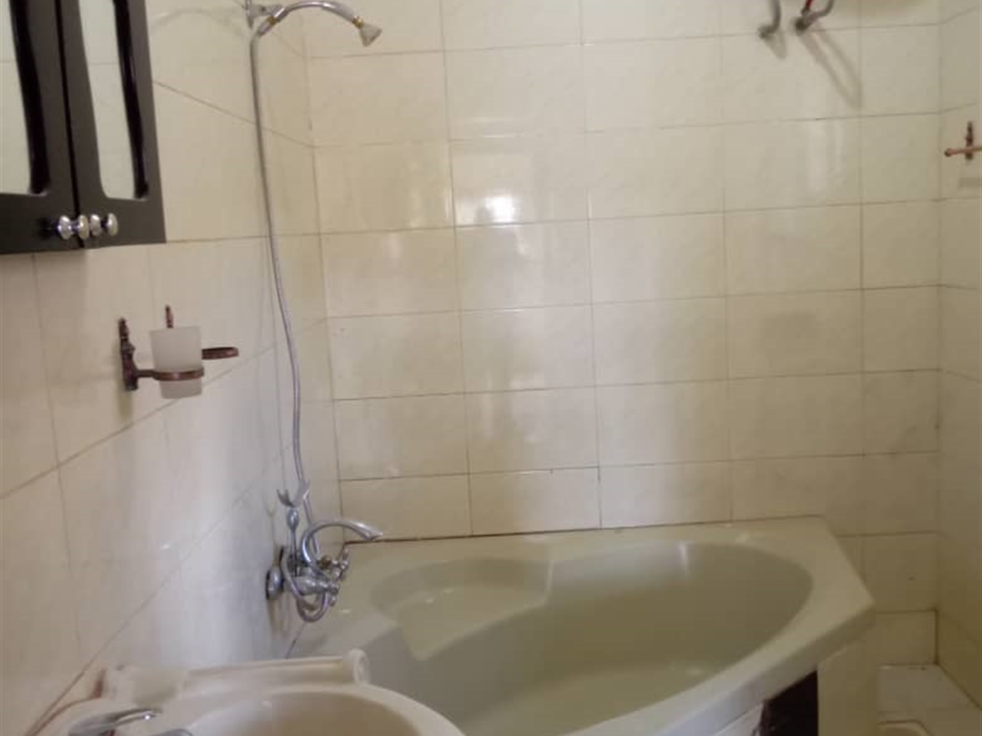 3 bedroom Bungalow for sale in Naguru Kampala Uganda