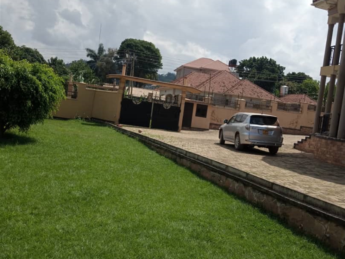 4 bedroom Bungalow for sale in Kigo Wakiso Uganda
