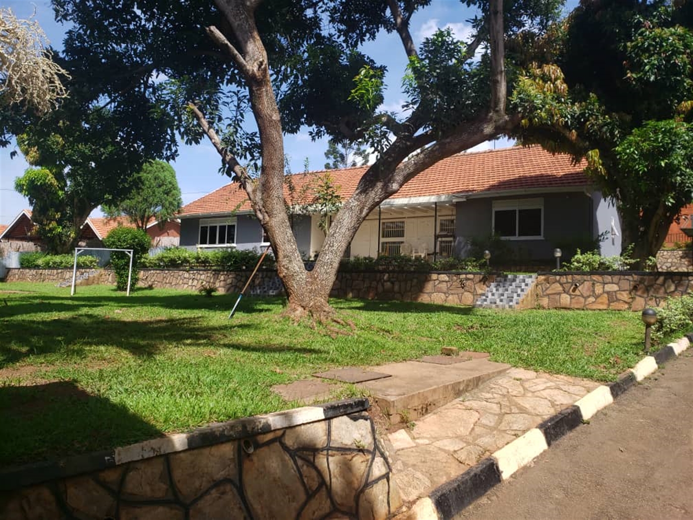 3 bedroom Bungalow for sale in Muyenga Kampala Uganda