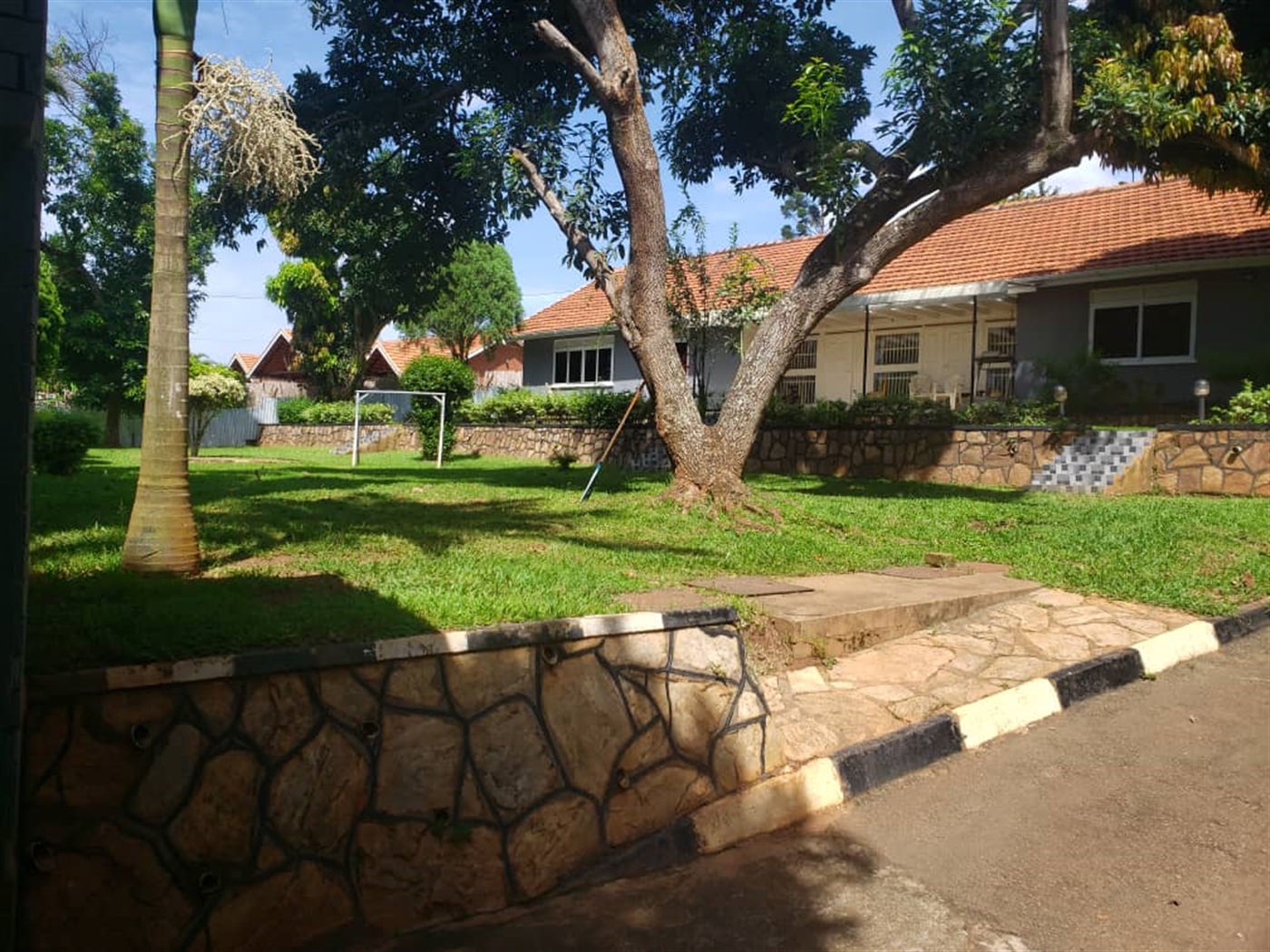 3 bedroom Bungalow for sale in Muyenga Kampala Uganda