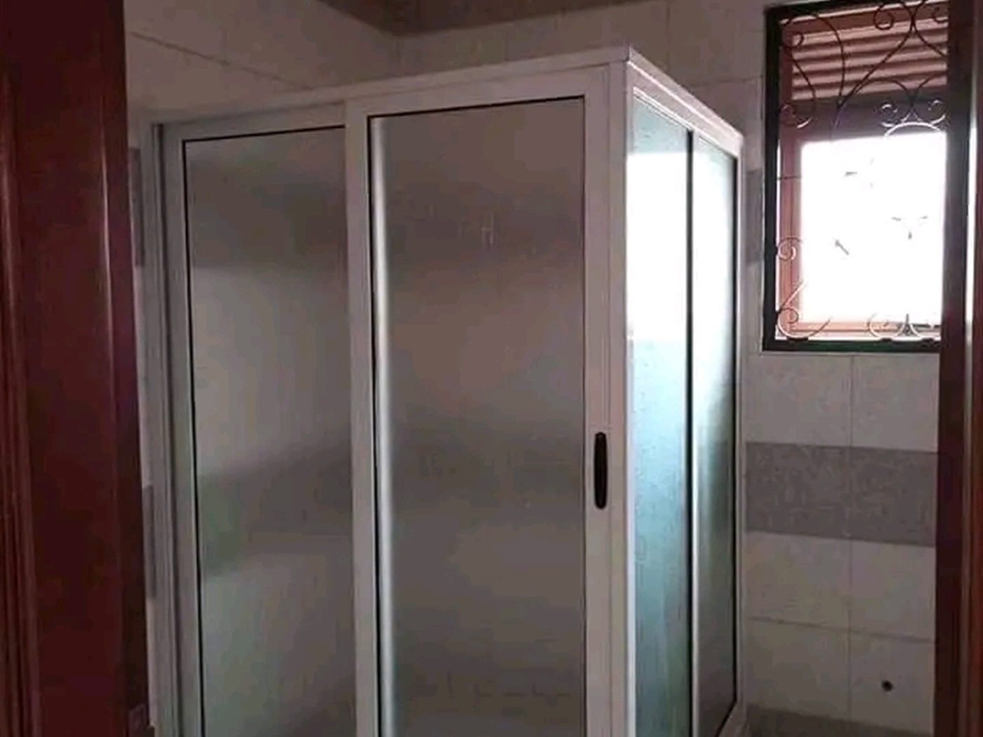 4 bedroom Bungalow for sale in Mutungo Kampala Uganda
