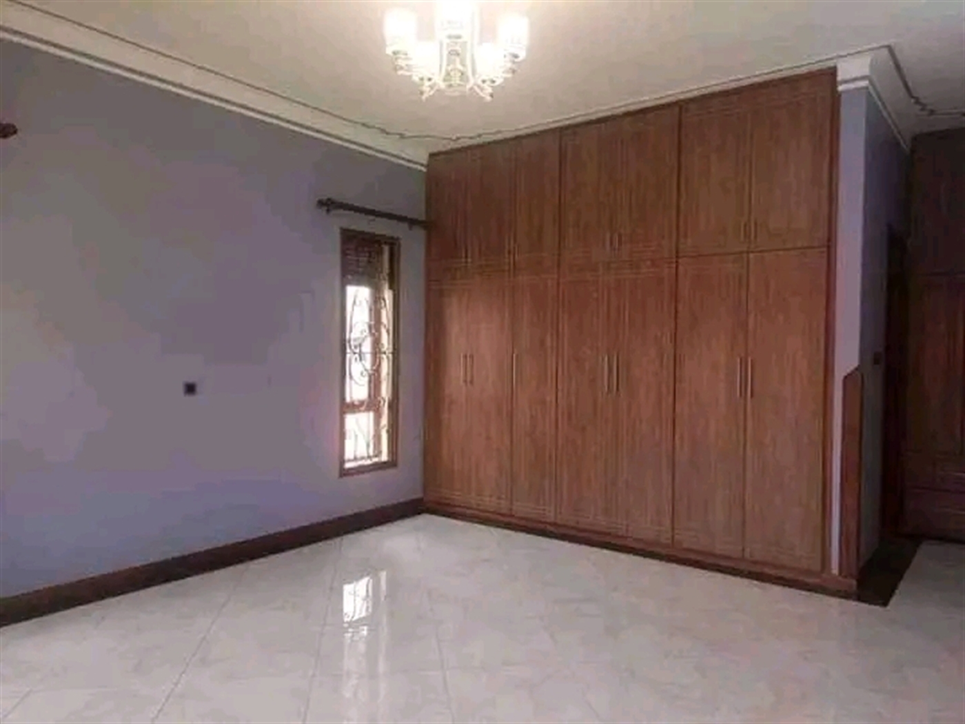 4 bedroom Bungalow for sale in Mutungo Kampala Uganda