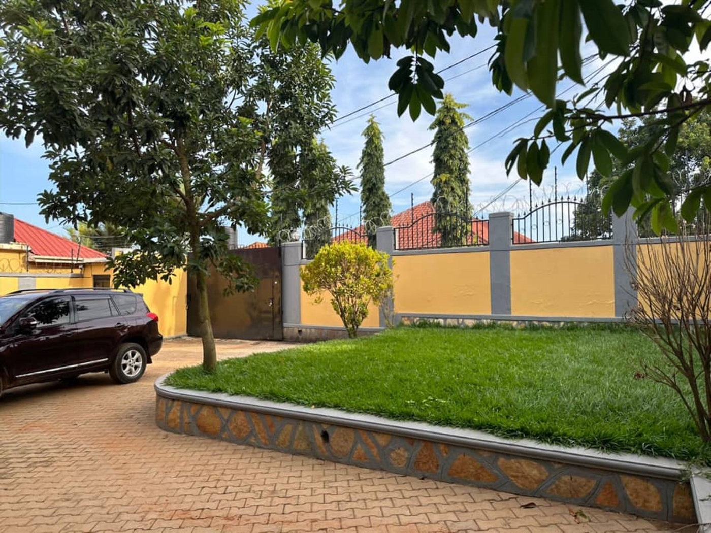 4 bedroom Bungalow for sale in Kireka Wakiso Uganda