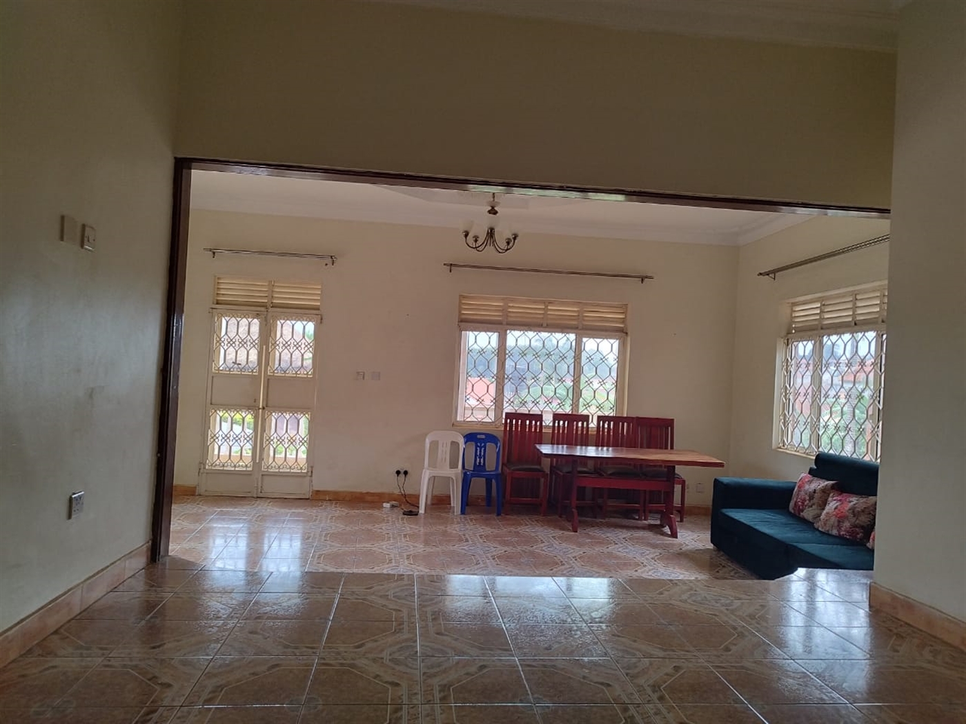 5 bedroom Bungalow for sale in Mbuya Kampala Uganda