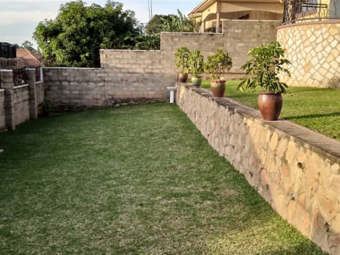  5 bedroom Bungalow for sale in Kireka Wakiso Uganda