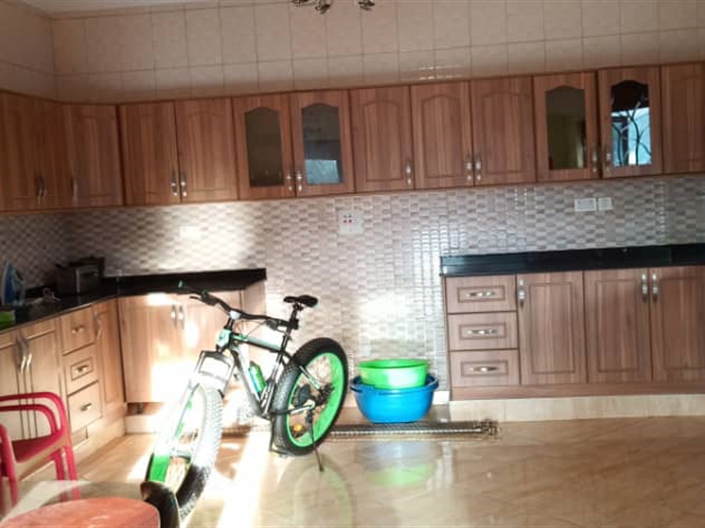  5 bedroom Bungalow for sale in Kireka Wakiso Uganda