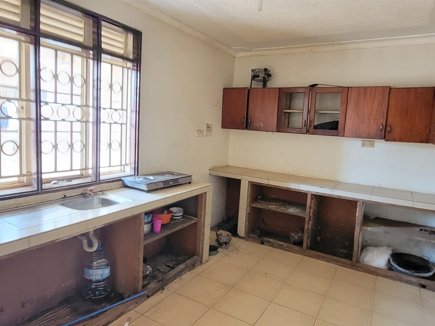  4 bedroom Bungalow for sale in Kisaasi Kampala Uganda