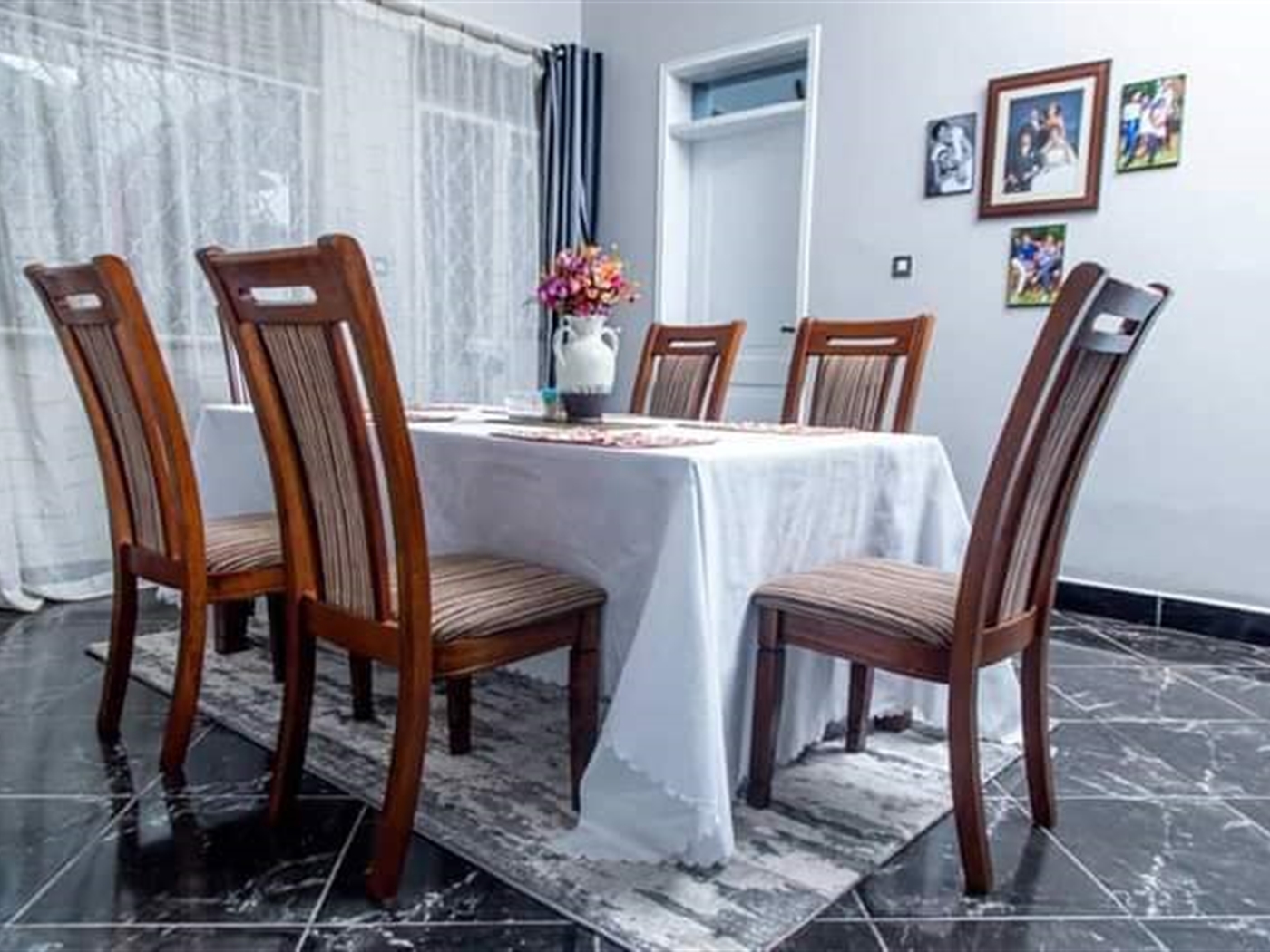 6 bedroom Bungalow for sale in Matugga Wakiso Uganda