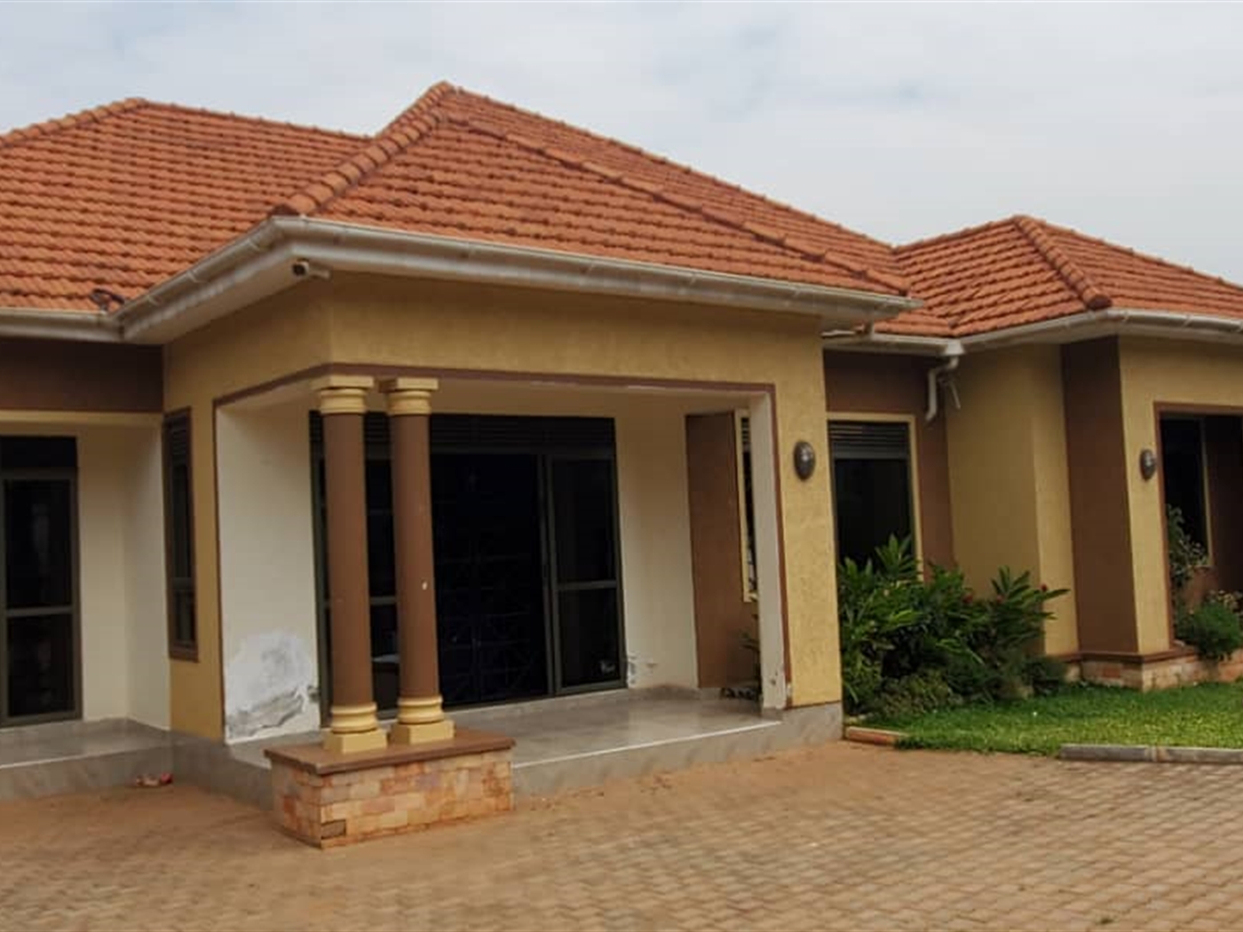 4 bedroom Bungalow for sale in Komamboga Kampala Uganda
