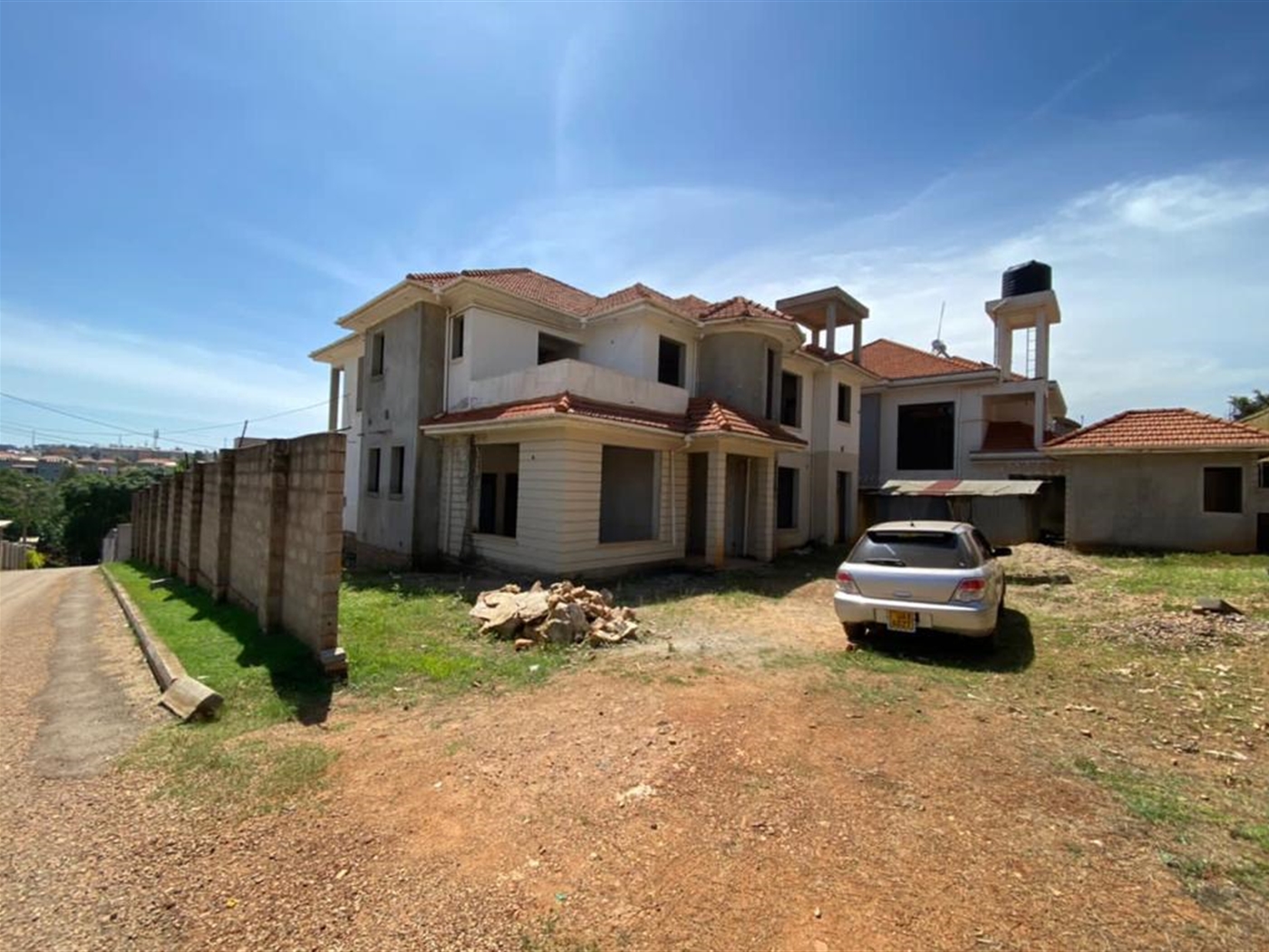 6 bedroom Shell House for sale in Kiwaatule Kampala Uganda