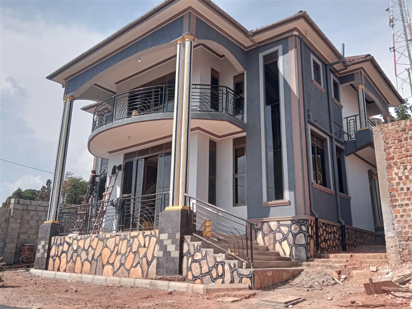 4 bedroom Storeyed house for sale in Buloba Wakiso...