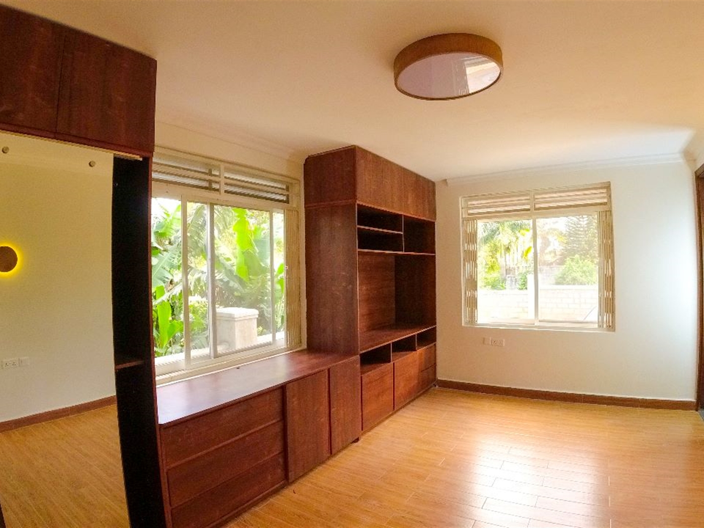 3 bedroom Apartment for sale in Kiwaatule Kampala Uganda