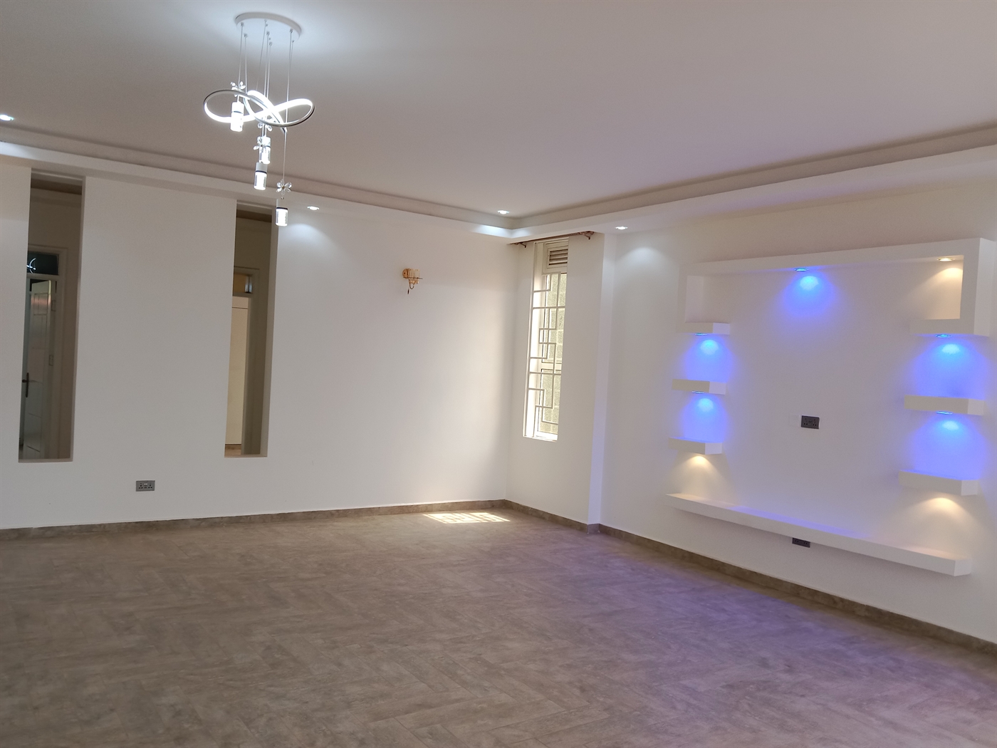 6 bedroom Mansion for sale in Kira Wakiso Uganda