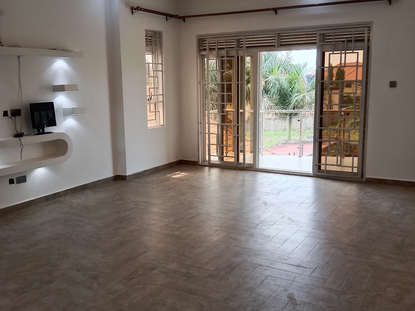 6 bedroom Mansion for sale in Kira Wakiso Uganda