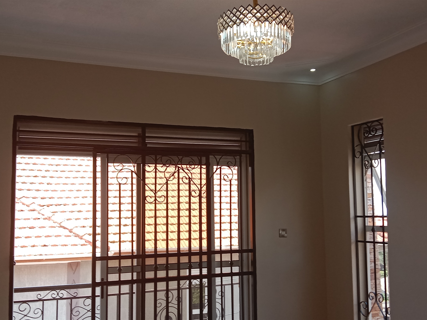 7 bedroom Mansion for sale in Akright Wakiso Uganda