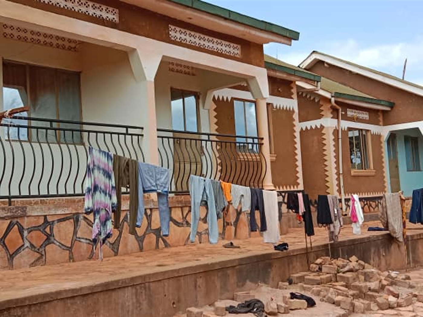 2 bedroom Semi detached for sale in Kitende Wakiso Uganda