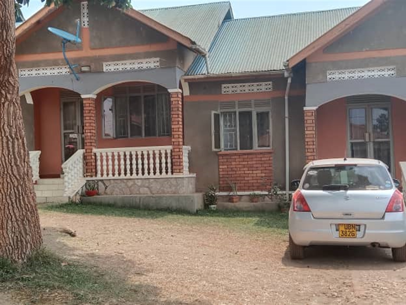 2 bedroom Semi detached for sale in Kisaasi Kampala Uganda