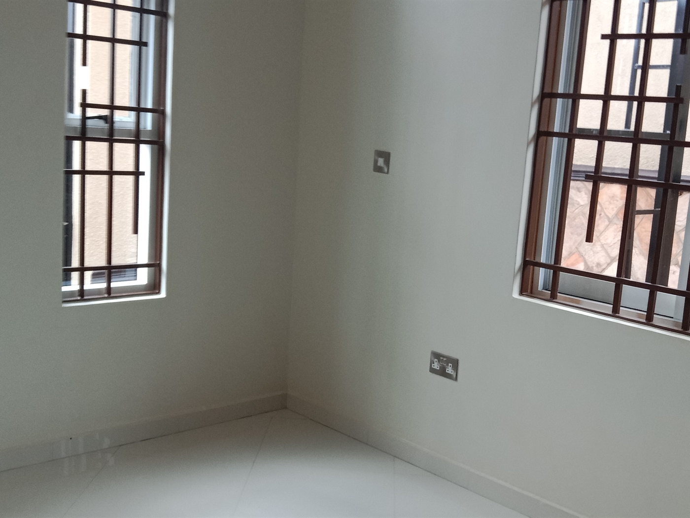 7 bedroom Mansion for sale in Lubowa Wakiso Uganda