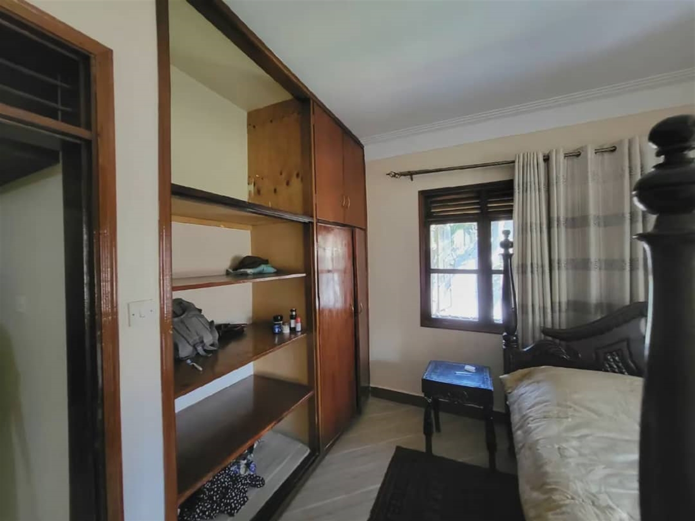  1 bedroom Storeyed house for sale in Kansanga Kampala Uganda