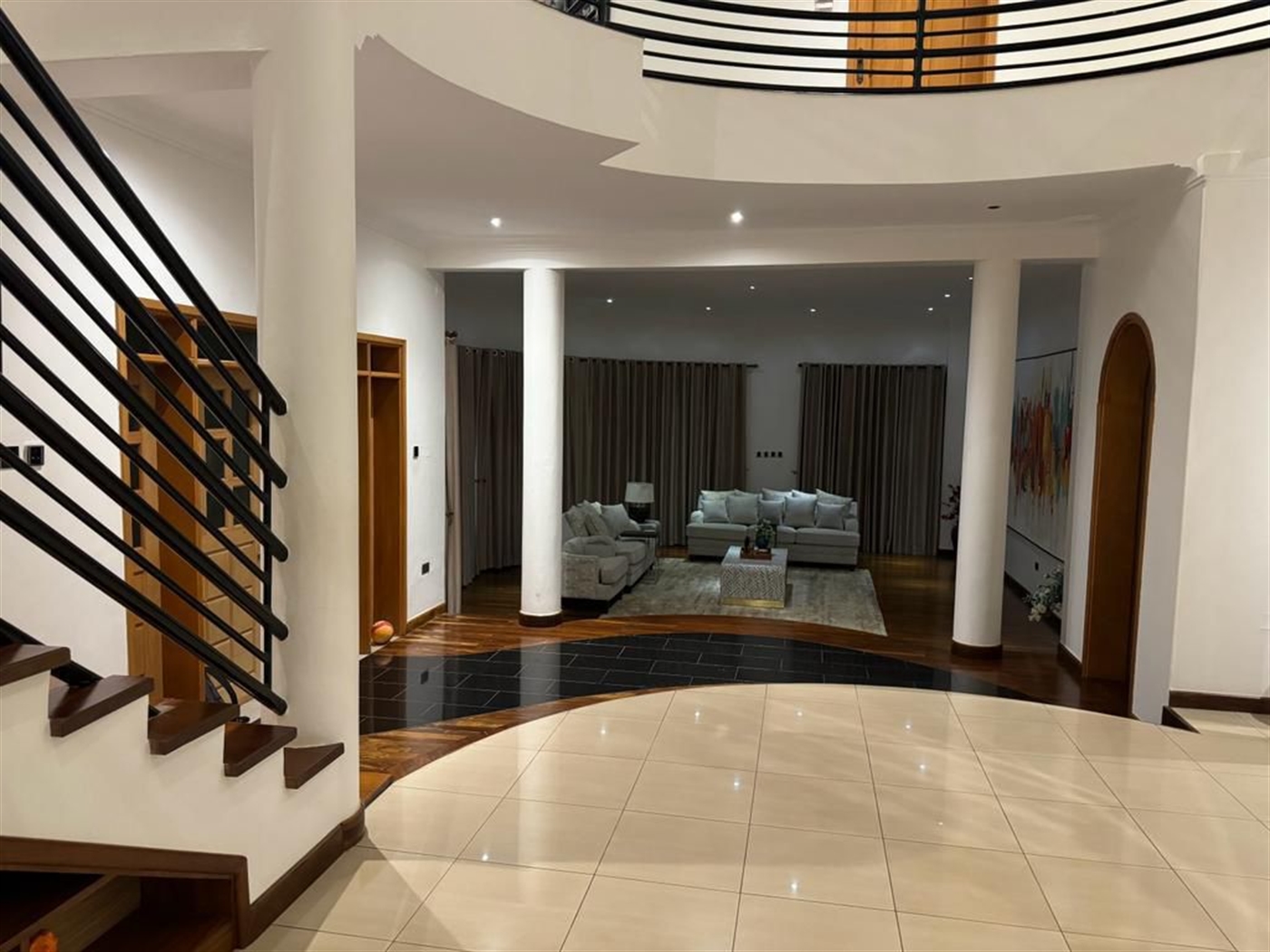 7 bedroom Storeyed house for sale in Kansanga Kampala Uganda