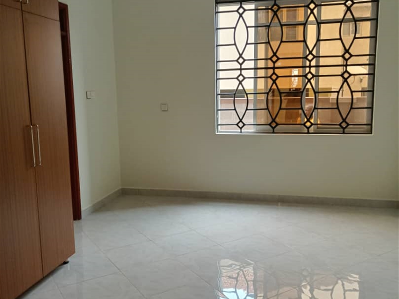 5 bedroom Storeyed house for sale in Akright Wakiso Uganda