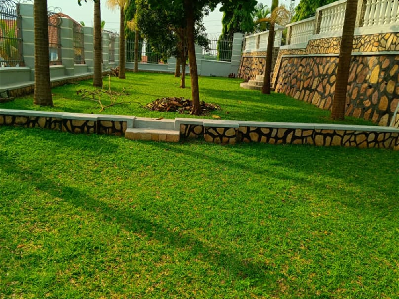 8 bedroom Storeyed house for sale in Akright Wakiso Uganda
