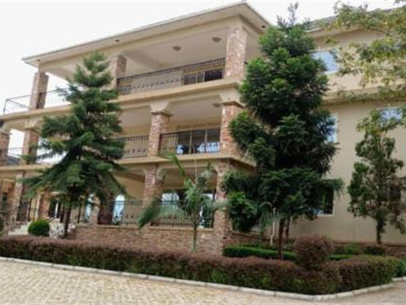 6 bedroom Storeyed house for sale in Bbunga Kampala Uganda