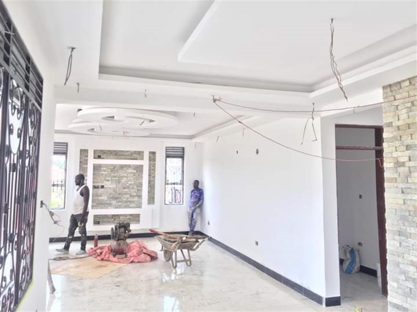 4 bedroom Storeyed house for sale in Ssenge Kayunga Uganda