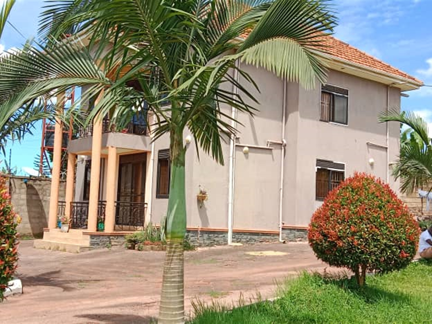 4 bedroom Storeyed house for sale in Ssekiwunga Wakiso Uganda