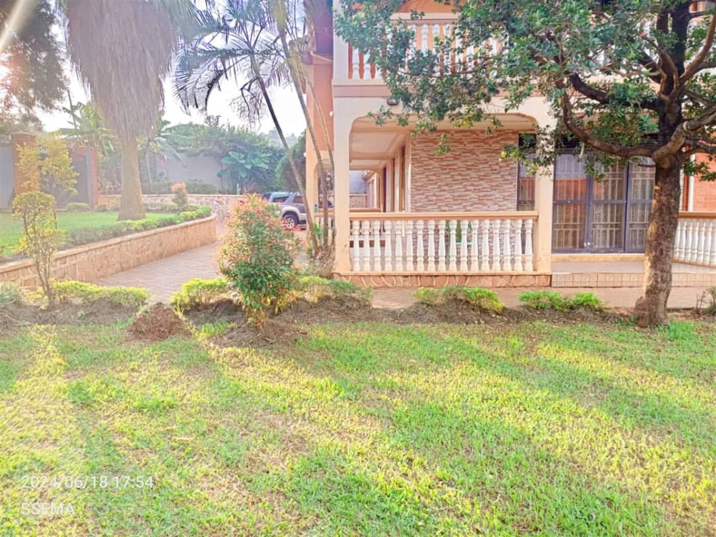 6 bedroom Storeyed house for sale in Naluvule Wakiso Uganda