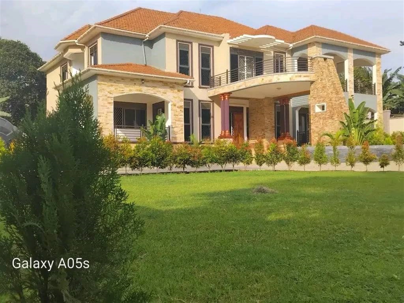 7 bedroom Bungalow for sale in Nakweelo Wakiso Uga...
