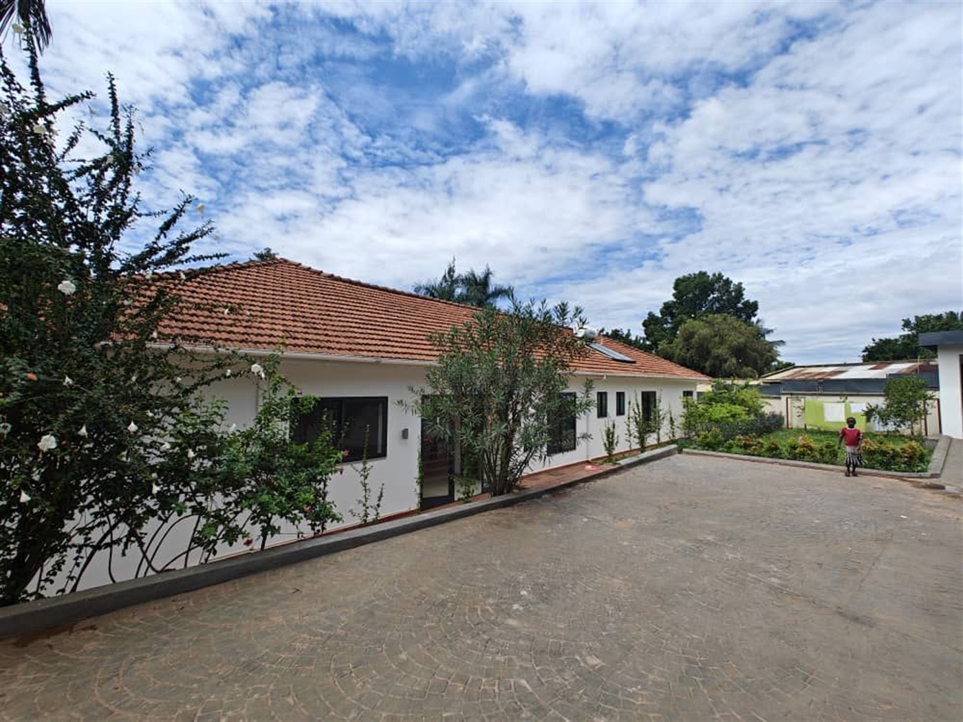 6 bedroom Bungalow for sale in Kololo Kampala Ugan...